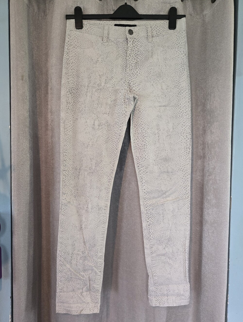 ⭐️Calvin Klein Jeans Light Gray Textured Women's Jeans⭐️